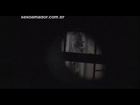 ❤️ Blondīnīte tiek slepeni filmēta ar kaimiņu vuajeru, kurš slēpjas aiz dobiem ķieģeļiem ❤❌ Porno pie porno lv.porno24-7.ru ☑